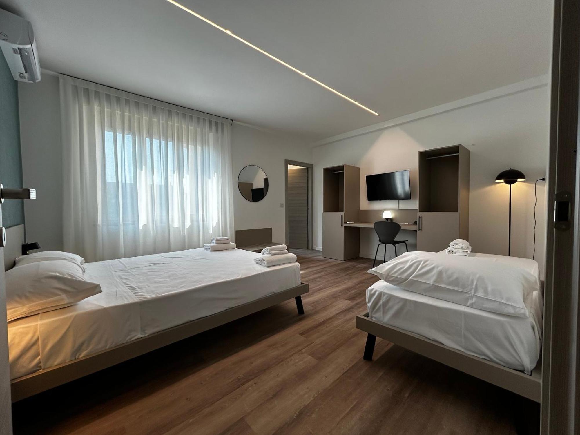 Catullo Lounge And Rooms Near The Airport Caselle  Buitenkant foto