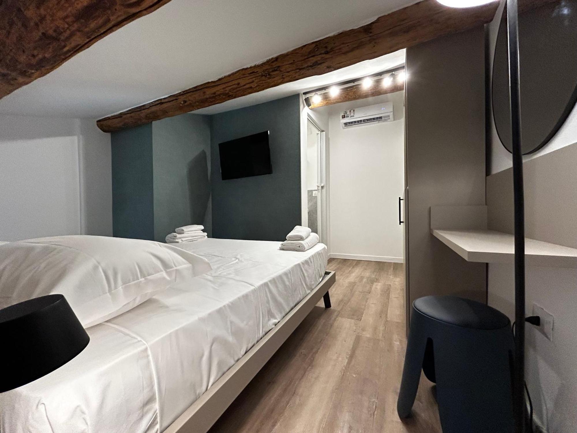 Catullo Lounge And Rooms Near The Airport Caselle  Buitenkant foto