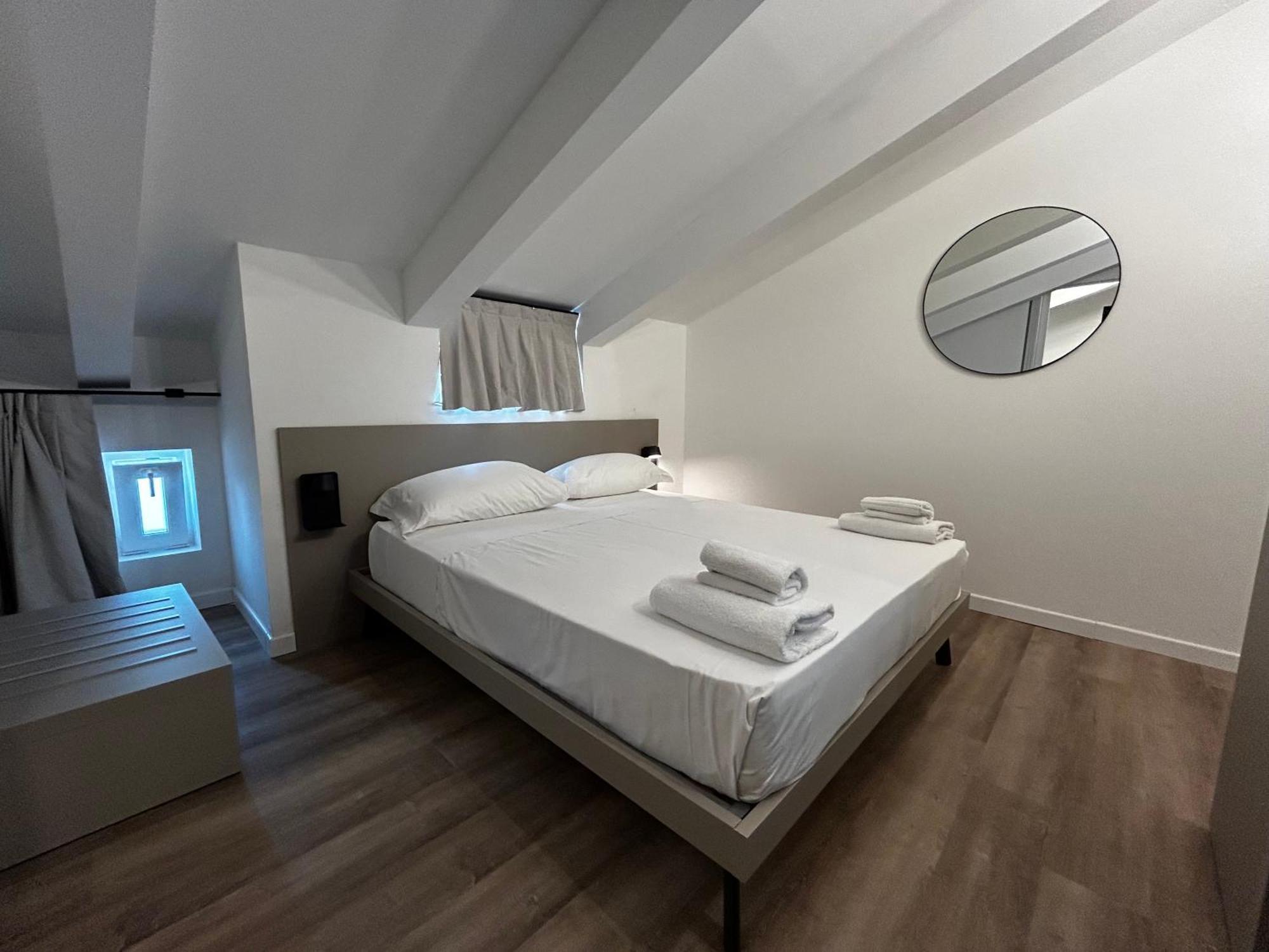 Catullo Lounge And Rooms Near The Airport Caselle  Buitenkant foto